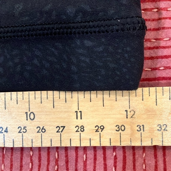 Lululemon Athletica Black Sports Bra Intimates size 6 - Picture 6 of 9